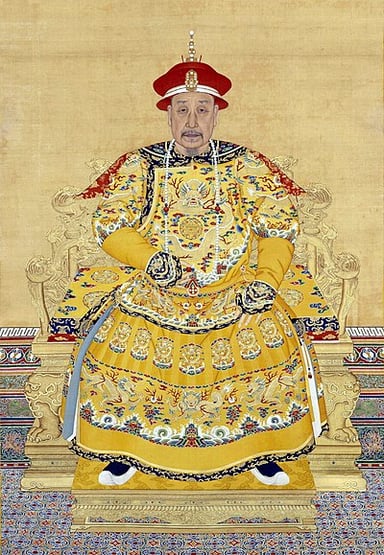 Did Qianlong have a significant influence on Qing dynasty's prosperity?