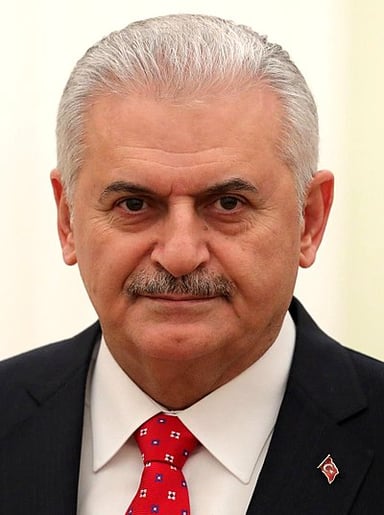From 1994 to 2000, Yıldırım served as the chairman of what company?