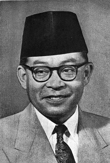Where did Mohammad Hatta spent his early education?