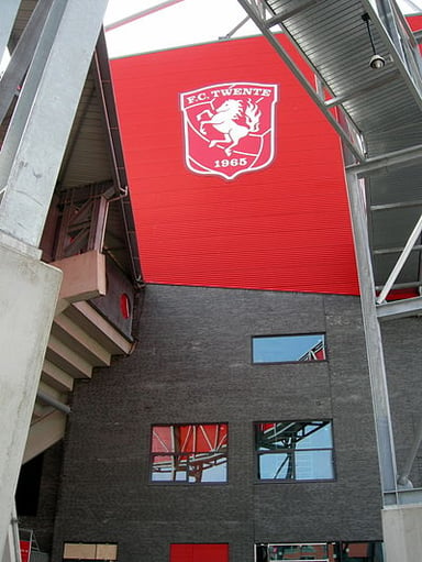 What is the capacity of FC Twente's home ground, De Grolsch Veste?