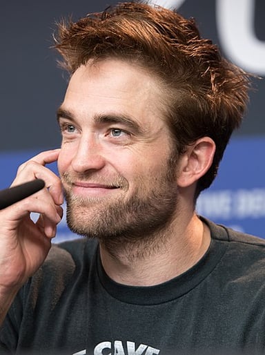 What is Robert Pattinson's middle name?