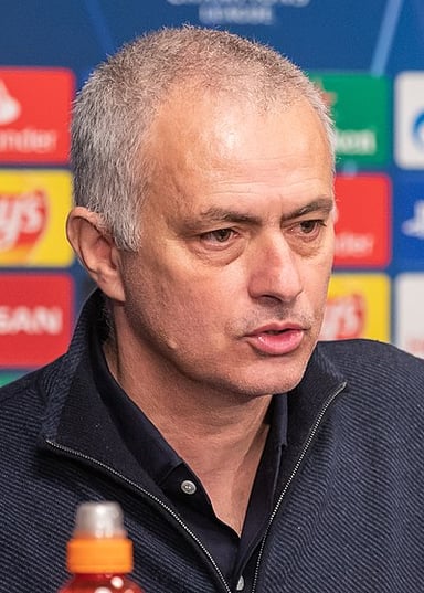 What is José Mourinho's hair colour?