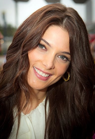What is Ashley Greene's middle name?