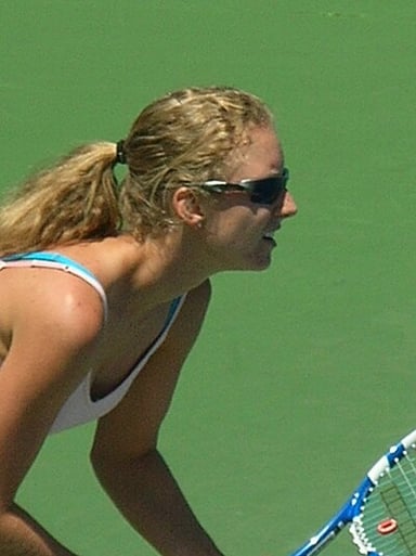 Who is Urszula's older sister, also a tennis player?