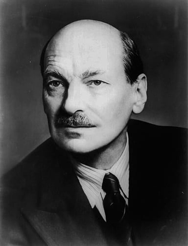 Which award did Clement Attlee receive in 1947?