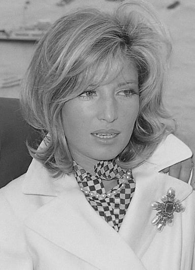 How many Italian Golden Globes for Best Actress did Monica Vitti win?