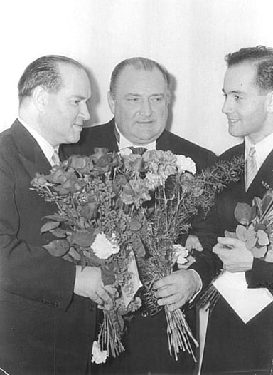 Which award did David Oistrakh win not once but twice?