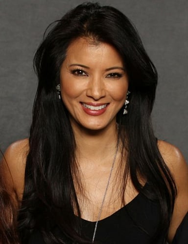 In what soap opera did Kelly Hu star as Dr. Rae Chang?