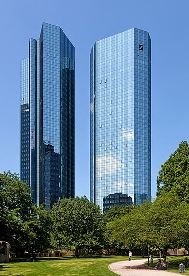 Which financial group has more combined assets than Deutsche Bank in Germany?