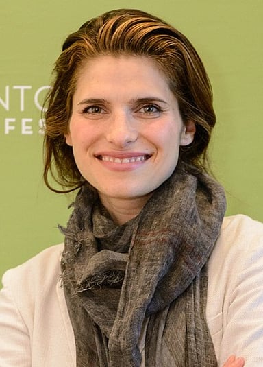 In which TV series did Lake Bell play a character named Dr. Cat Black?