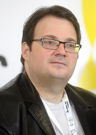 What is Brandon Sanderson's middle name?