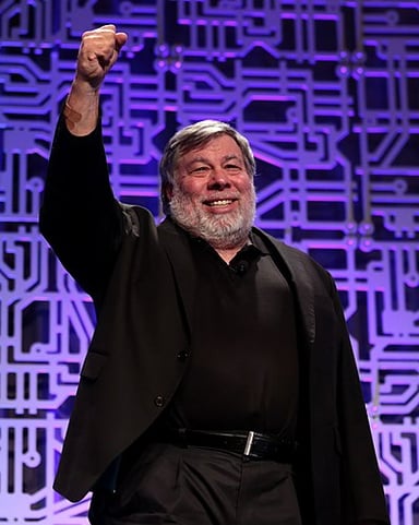 In which year did Steve Wozniak co-found Apple Computer?
