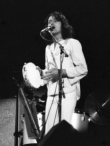 With which bassist did Jon Anderson form Yes in 1968?