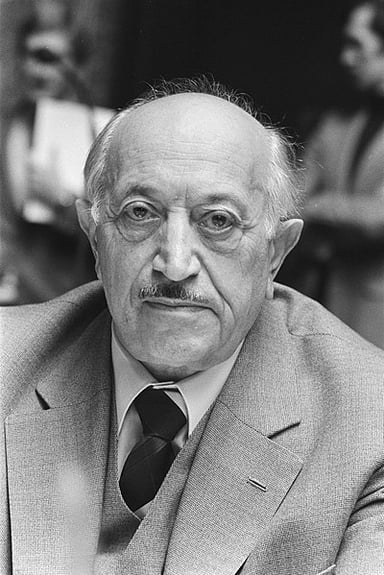 In 1986, Wiesenthal was linked to a controversy involving which character?
