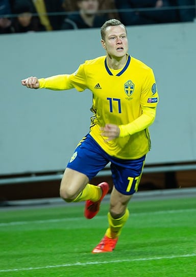 What is Viktor Claesson's jersey number for the Sweden national team?