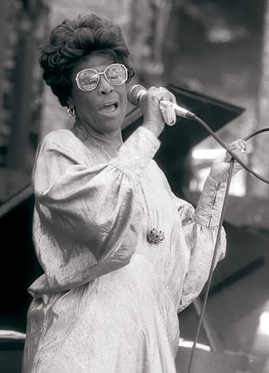 Which famous jazz musician did Ella Fitzgerald collaborate with on the song "Dream a Little Dream of Me"?