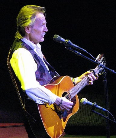 What is the name of Gordon Lightfoot's biographer?