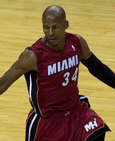 Which college basketball team did Ray Allen play for?