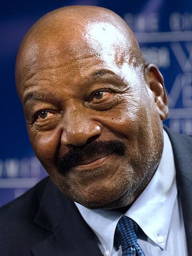 In which year was Jim Brown enshrined in the Pro Football Hall of Fame?