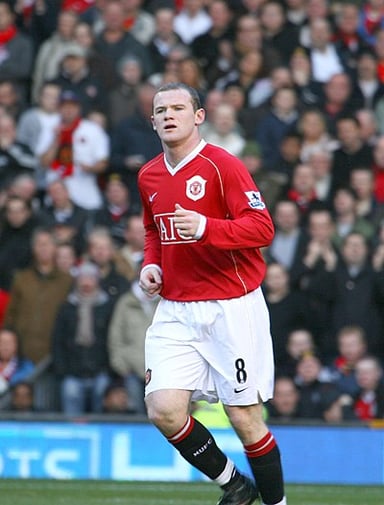 Which of the following positions did Wayne Rooney play?[br](Select 2 answers)