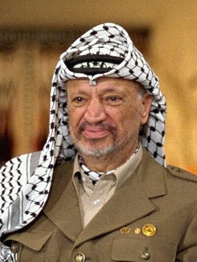 Can you tell me what nationalities Yasser Arafat holds?[br](Select 2 answers)
