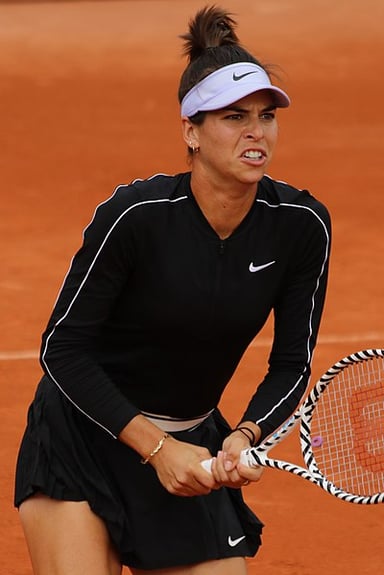 What is Ajla Tomljanović's career-high singles ranking?