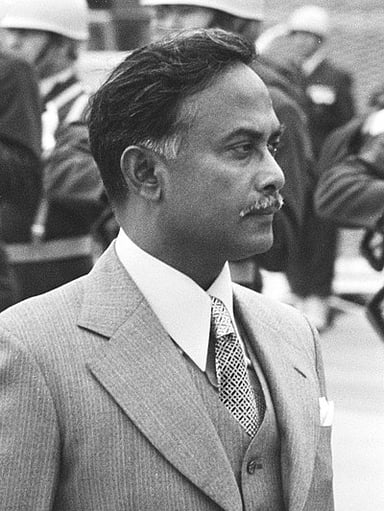 Who is Ziaur Rahman's notable political rival faction?