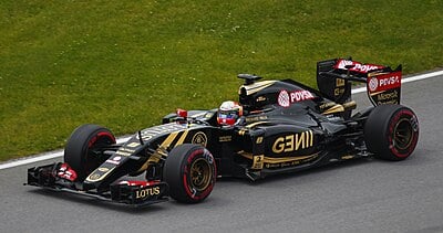 Which team does Grosjean drive for in the IndyCar Series?