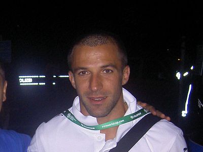 Which Indian Super League team did Del Piero play for before retiring?