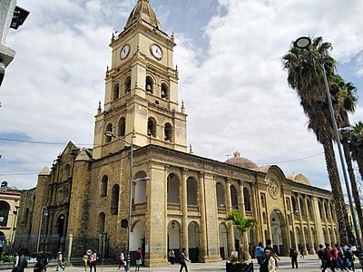 What is the climate of Cochabamba?