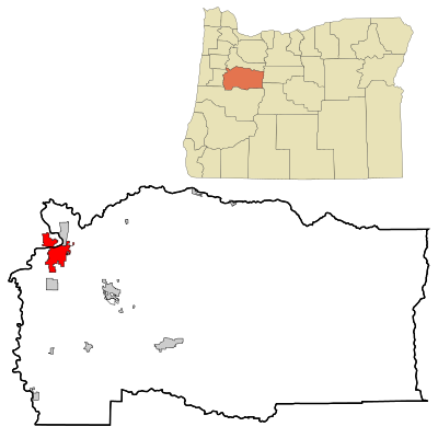 What type of charter does Albany, Oregon operate under?