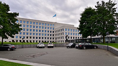 What is the rank of Møller-Maersk in the 2022 Forbes Global 2000?
