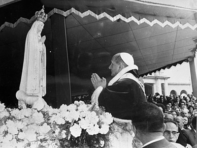 What historic title did Pope Paul VI give to Mary during the Second Vatican Council?