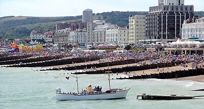 In which century did Eastbourne begin to develop as a fashionable tourist resort?