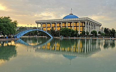 What type of climate does Tashkent have?