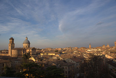 What is the name of the main cathedral in Reggio Emilia?