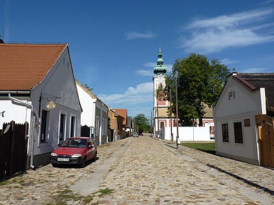 What role did Székesfehérvár hold in the Middle Ages?