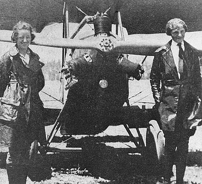 What organizations has Amelia Earhart been a part of?