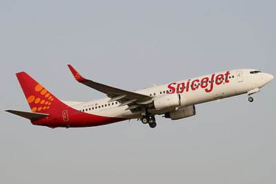 How many bases does SpiceJet have?