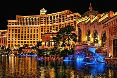 Who currently operates the Bellagio resort?
