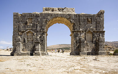Why were the ruins of Volubilis looted over time?