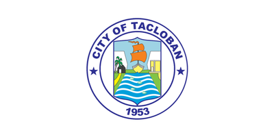 What is the main shopping mall in Tacloban?
