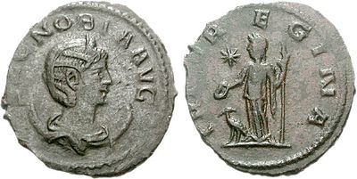 Which Roman emperor campaigned against Zenobia?