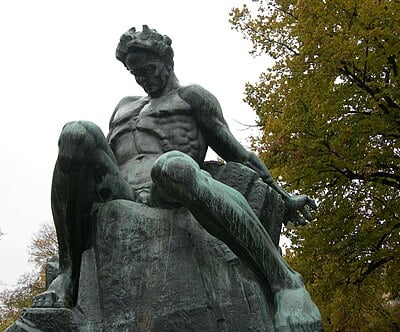 Which Swedish philosopher's ideas influenced Strindberg after his "Inferno crisis"?