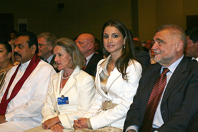 Which international organization did Queen Rania join as an Eminent Advocate in 2007?