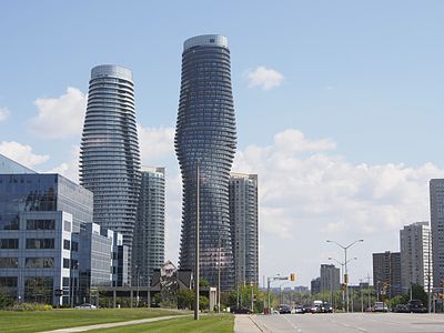 What is the name of Mississauga's largest park?