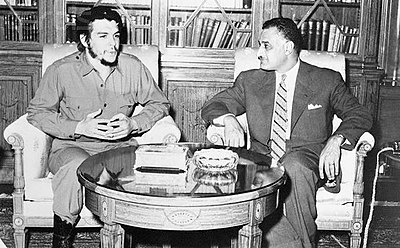 In which of the following institutions did Che Guevara study?[br](Select 2 answers)