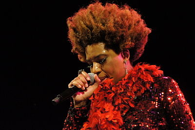 What is Macy Gray's international hit song?