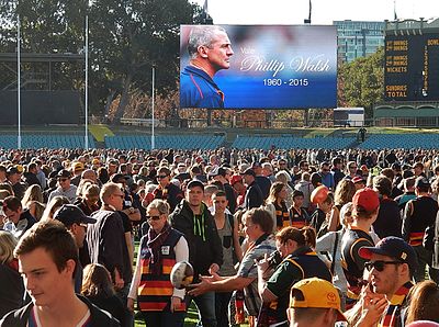 What is the seating capacity of Adelaide Oval, the Crows' home ground?