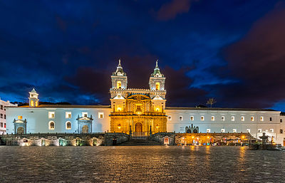When was the Spanish conquest of Quito, which is considered the city's official founding?